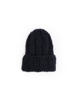 ELLA SILLA Fisherman Kaschmir Beanie aus dem hochwertigsten Kaschmir in der Farbe schwarz. ELLA SILLA Fisherman Kaschmir Beanie aus dem hochwertigsten Kaschmir in der Farbe schwarz.