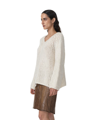 V-Neck Pullover - Ecru V-Neck Pullover - Ecru