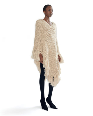 Grobstrick Kaschmir Poncho von ELLA SILLA in light beige Grobstrick Kaschmir Poncho von ELLA SILLA in light beige