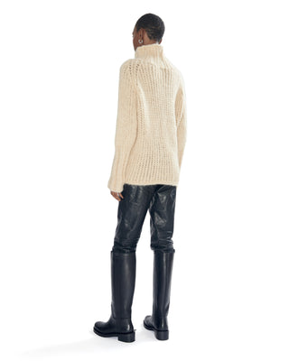 Rückenansicht Kaschmir Grobstrick Pullover von ELLA SILLA in light beige Rückenansicht Kaschmir Grobstrick Pullover von ELLA SILLA in light beige