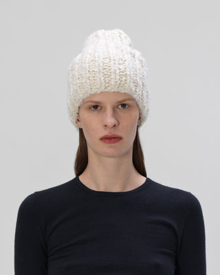 Ella Silla 100 Prozent Kaschmir Bouclé Mütze Damen, ecru, weich, elegant 