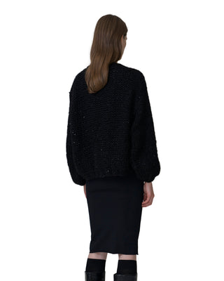 Rückenansicht Kaschmirjacke mit Pailletten in der Farbe schwarz