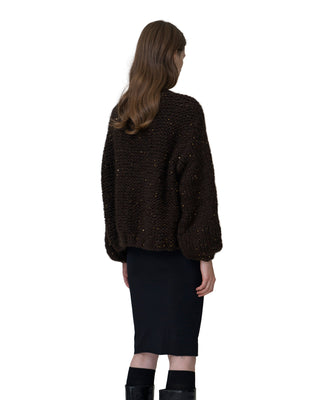 Rückenansicht Kaschmirjacke mit Pailletten in der Farbe choco