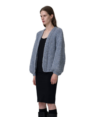 Deitenansicht Kurze Kaschmirjacke mit Pailletten, Farbe denim