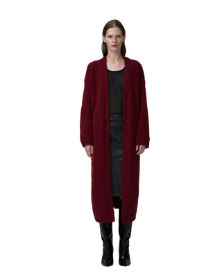 Langer Kaschmirmantel in der Farbe Bordeaux Rot