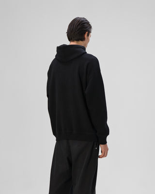 Ella Silla Kaschmir Hoodie in der Farbe schwarz Rückenansicht.